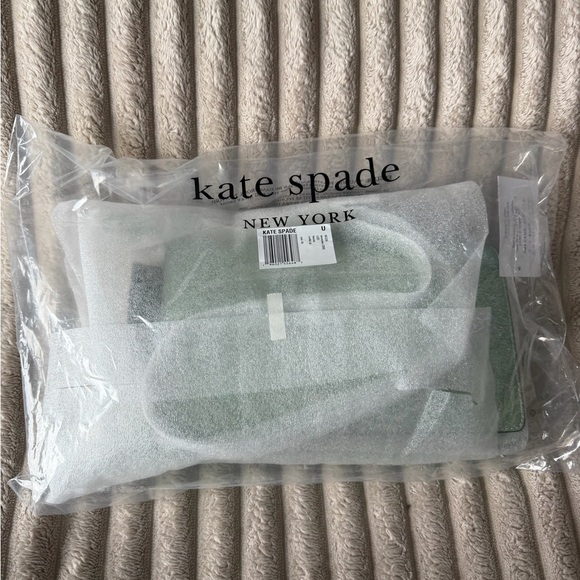 Kenzie‎ Glitter Small Convertible Crossbody NWT - Picture 6 of 6